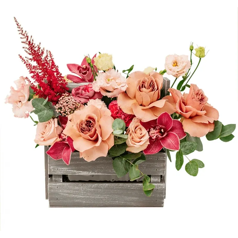 Композиция в ящике Розовый плен